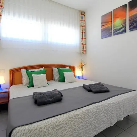 Leon Inmo Elen - 10417 * Empuriabrava